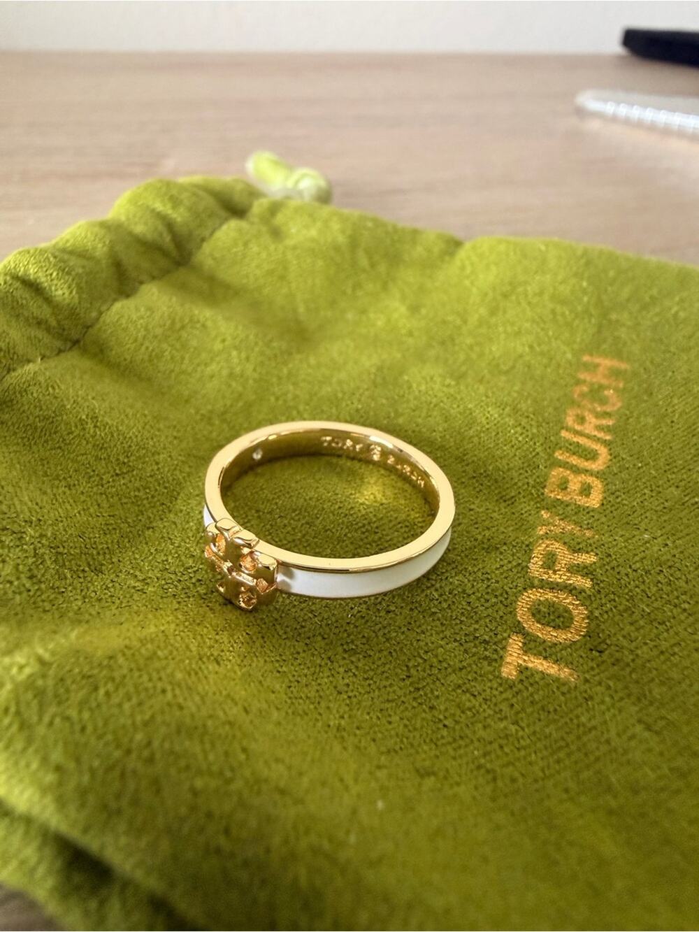 Tory Burch Gold-Tone White Enamel Double T Ring Size 8 New